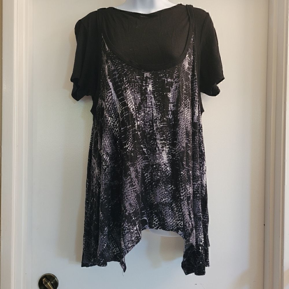 Cha cha vente 2 piece tank and t shirt snake skin print cotton